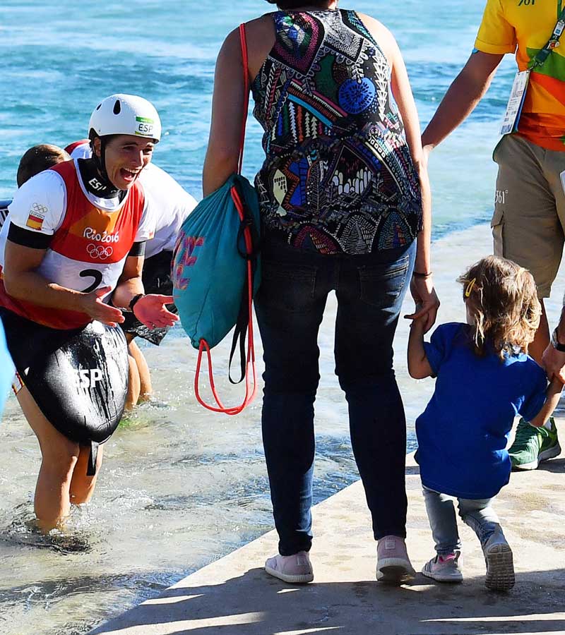 Teresa Portela entrenando con su hija