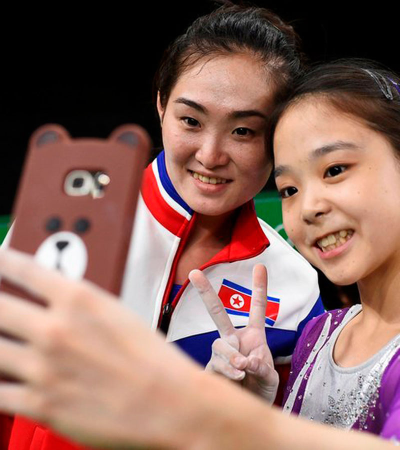 Lee Eun-ju, de Corea del Sur, y Hong Un-jong, de Corea del Norte, en Río 2016