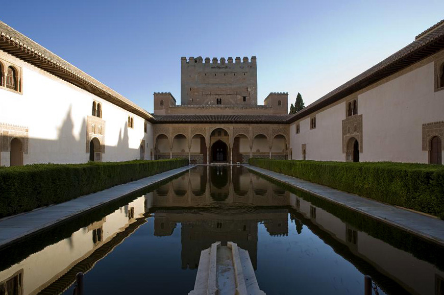 Imágen del Patio de los Arrayanes de la Alhambra, fotogalería Lab.RtvE.es