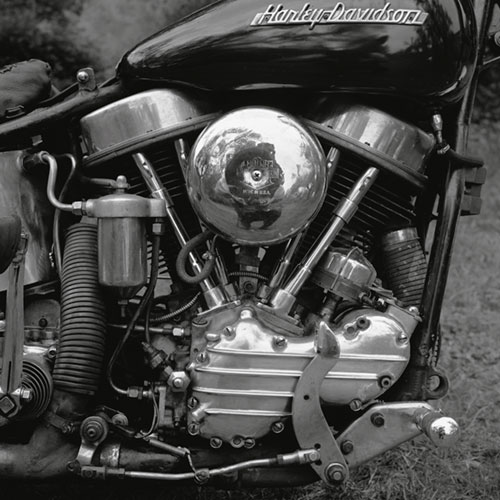 Motos