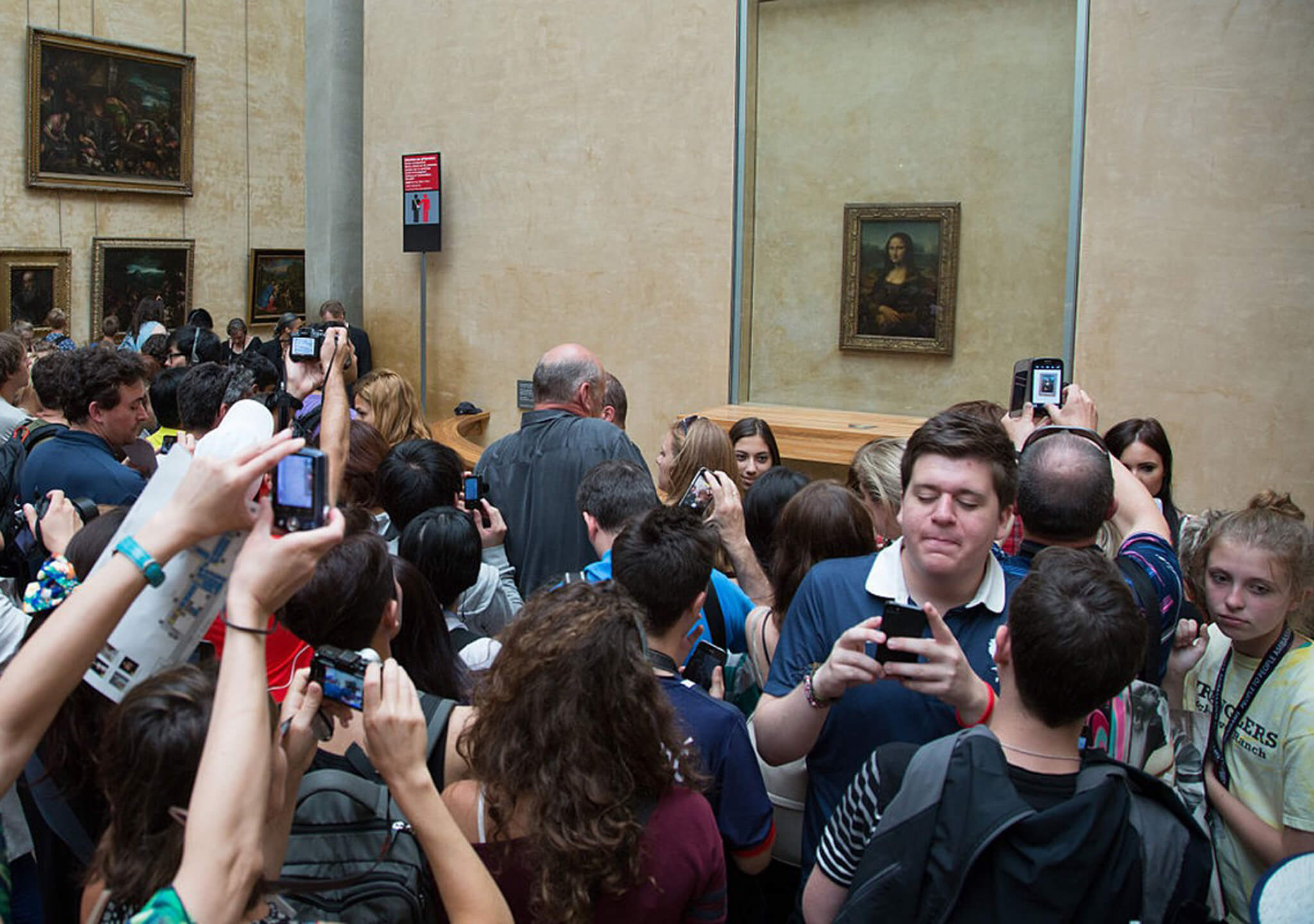 La taza lanzada a la Mona Lisa
