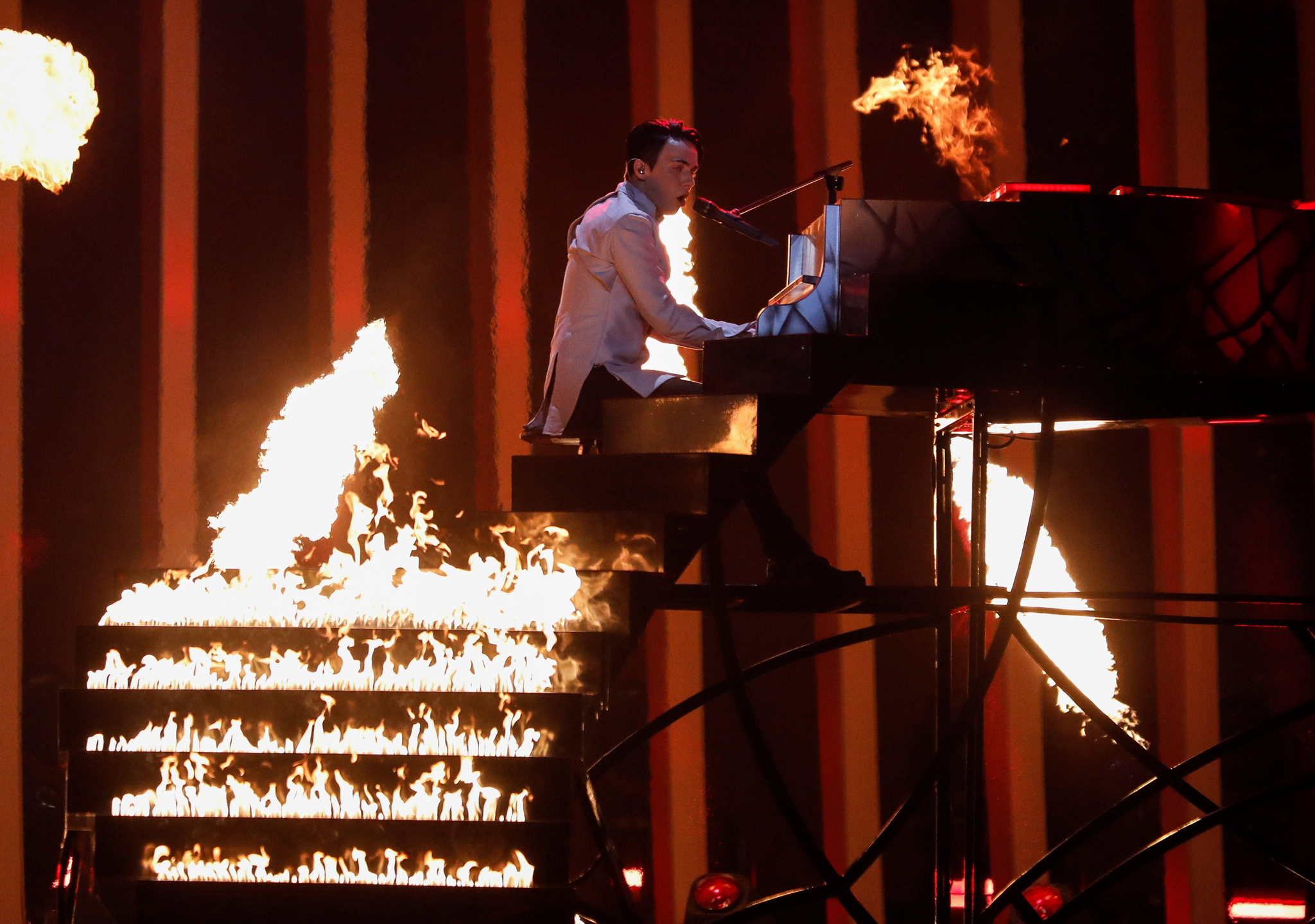 Melovin representa a Ucrania en Eurovisión 2018 con la canción “Under the Ladder”