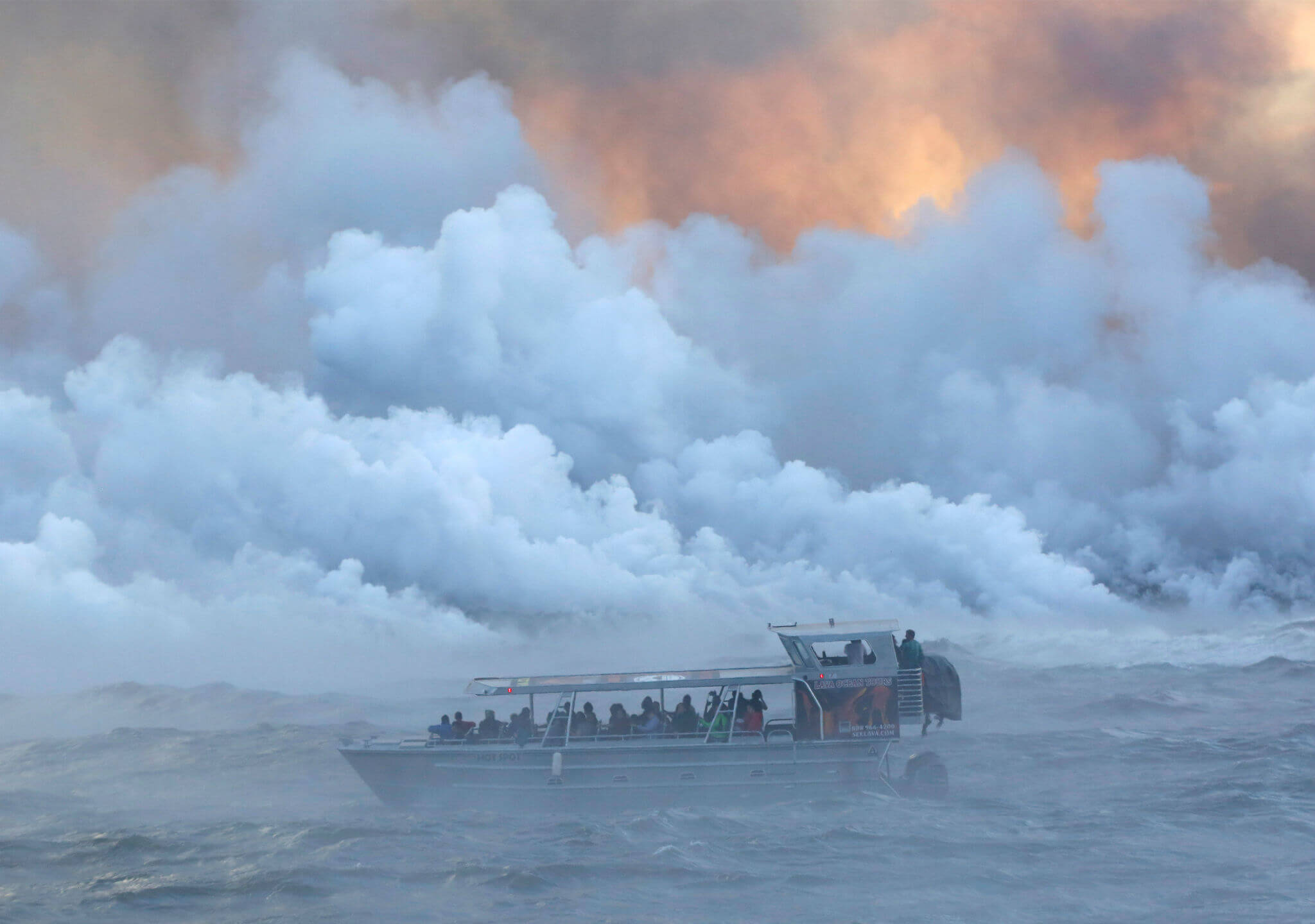 Peligro: La lava llega al mar