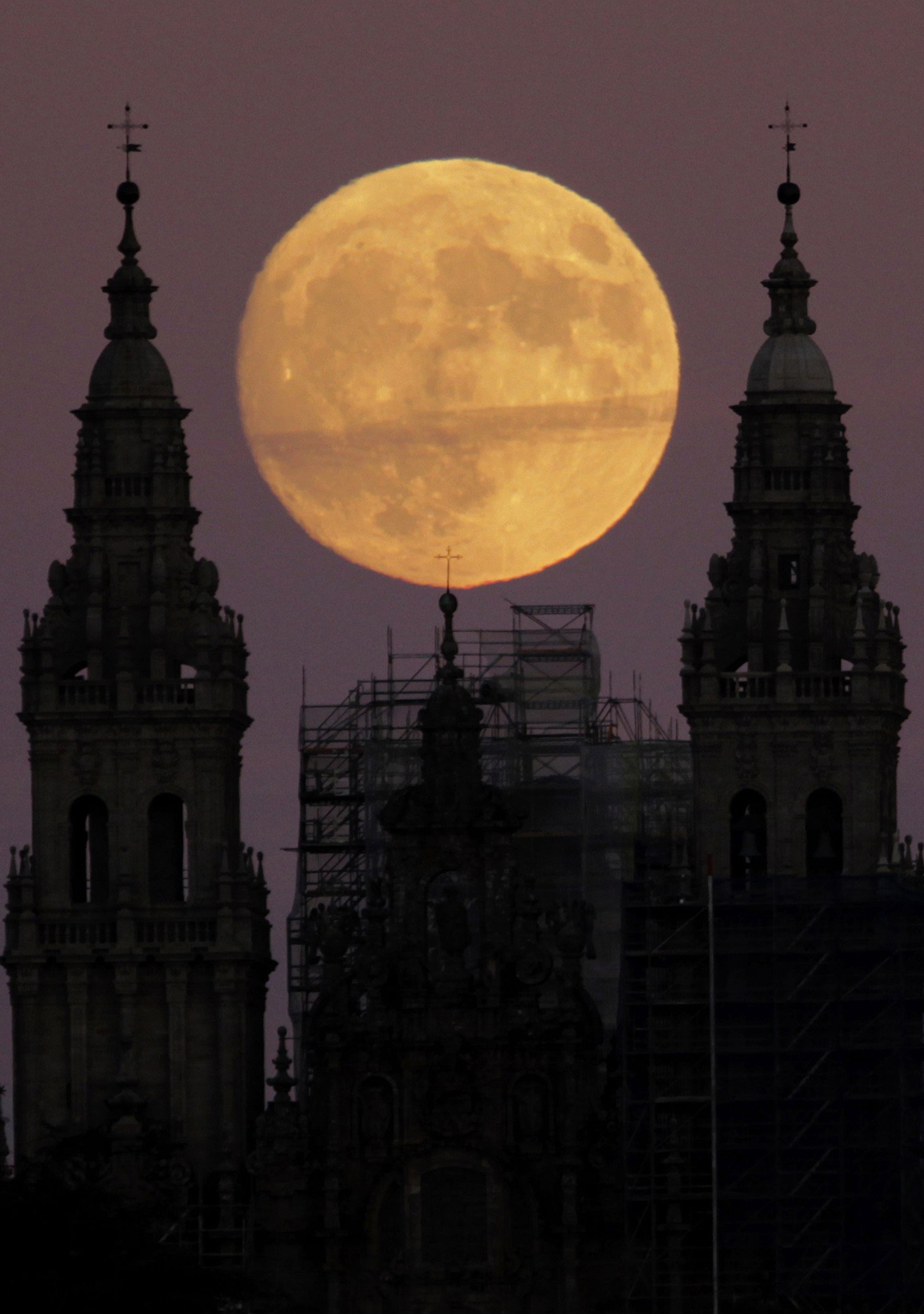 Sobre Santiago de Compostela.