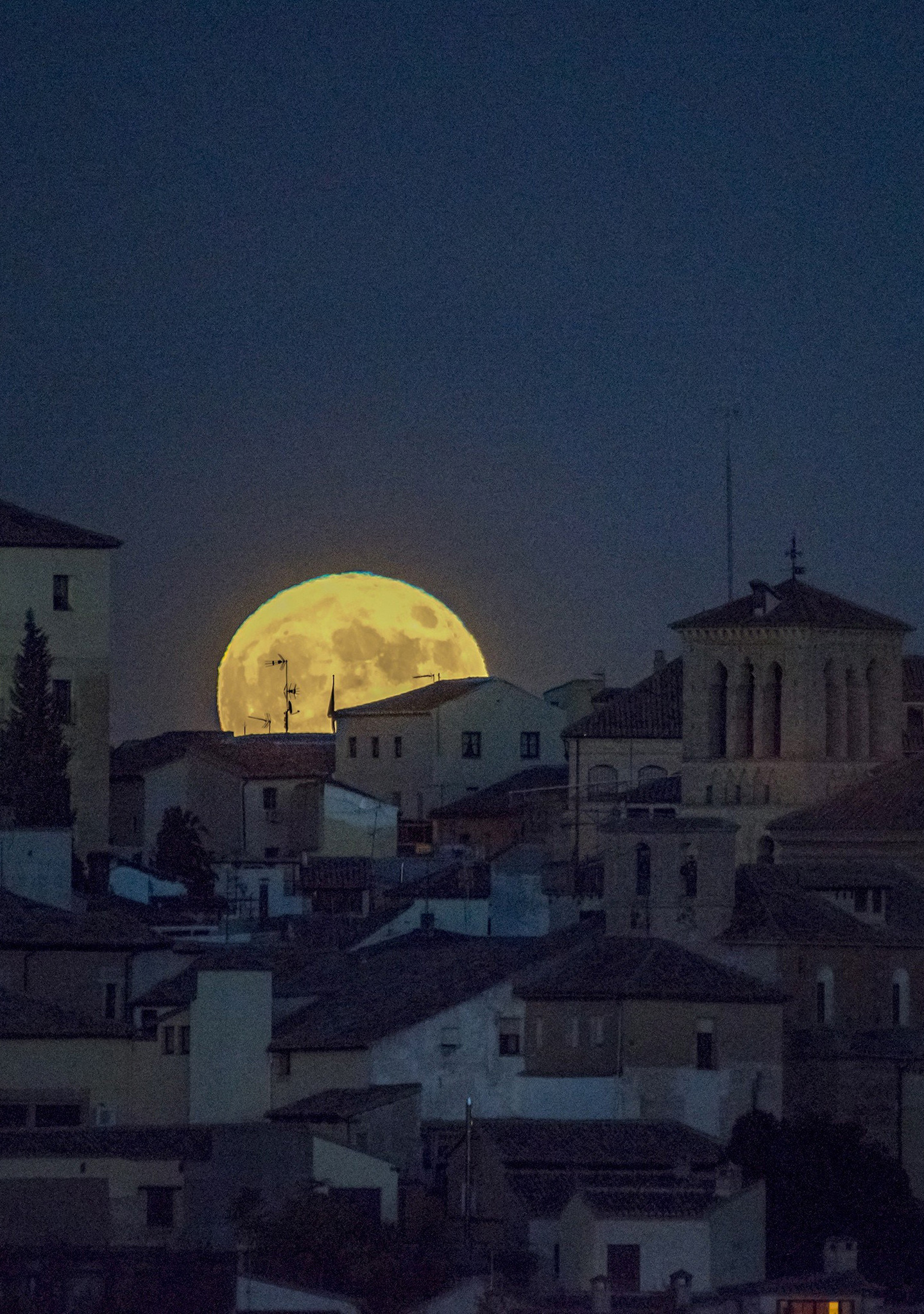 Sobre Toledo.