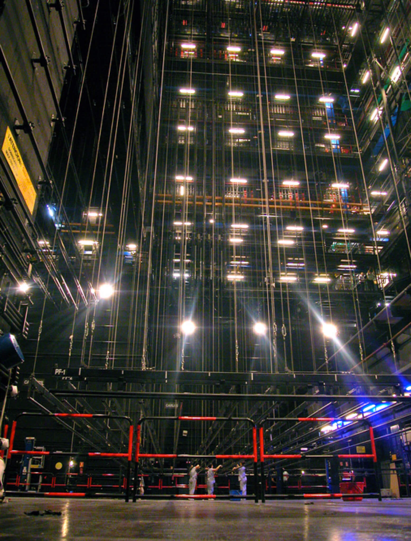Interior of the stage house at the Teatro Real. Photo: Javier at the Real